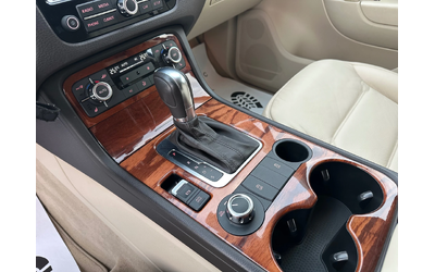 VW Touareg 3.0TDI* 239kc* BLUEMOTION* NAVI* LED* TOP* - автомобили, коли, обяви за нови и употребявани 13