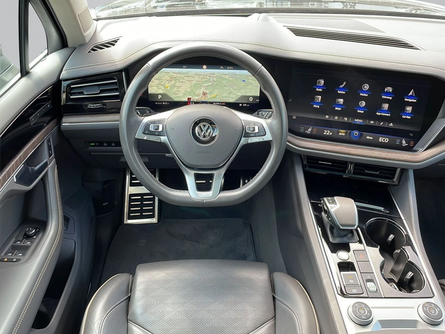 VW Touareg V8 TDI - автомобили, коли, обяви за нови и употребявани 4