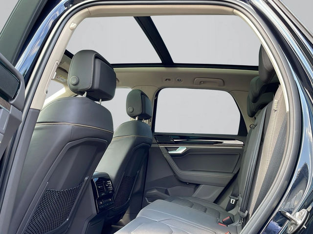 VW Touareg V8 TDI - автомобили, коли, обяви за нови и употребявани 7