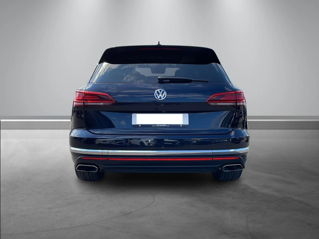 VW Touareg V8 TDI - автомобили, коли, обяви за нови и употребявани 8