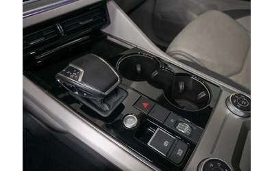 VW Touareg 3.0 V6 TDI - автомобили, коли, обяви за нови и употребявани 10