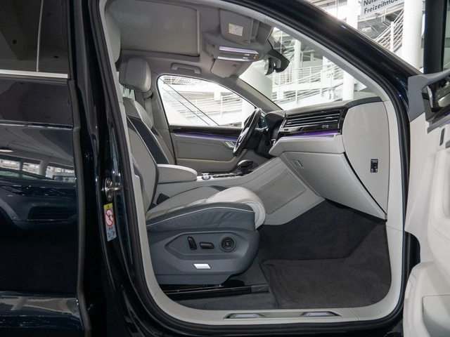 VW Touareg 3.0 V6 TDI - автомобили, коли, обяви за нови и употребявани 1