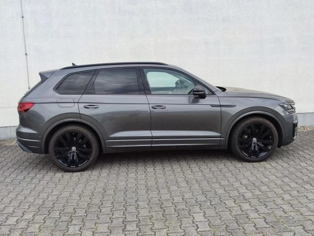 VW Touareg 3.0 TDI R-LINE 4M - автомобили, коли, обяви за нови и употребявани 3