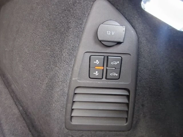 VW Touareg 3.0 TDI R-LINE 4M - автомобили, коли, обяви за нови и употребявани 5