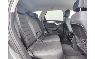 VW Touareg 3.0 TDI R-LINE 4M - автомобили, коли, обяви за нови и употребявани 6