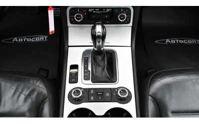 VW Touareg 3.0 TDI V6 4MOTION Automatic - автомобили, коли, обяви за нови и употребявани 11