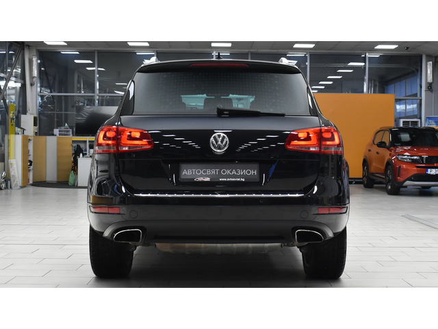 VW Touareg 3.0 TDI V6 4MOTION Automatic - автомобили, коли, обяви за нови и употребявани 2