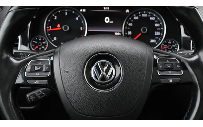 VW Touareg 3.0 TDI V6 4MOTION Automatic - автомобили, коли, обяви за нови и употребявани 9