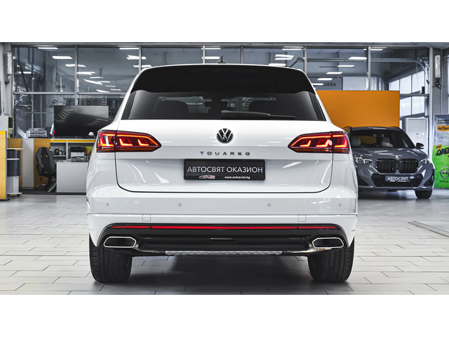 VW Touareg R-Line 3.0 TDI V6 4Motion Tiptronic - автомобили, коли, обяви за нови и употребявани 2