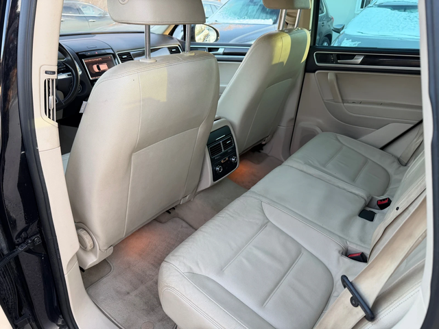 VW Touareg 3.0TDI 239k.c. 170хил.км. - автомобили, коли, обяви за нови и употребявани 7