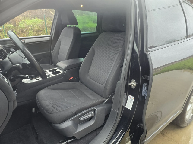 VW Touareg 3.0TDI 239к.с 4х4 tiptronic - автомобили, коли, обяви за нови и употребявани 8