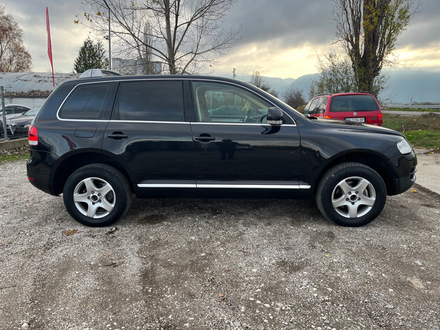 VW Touareg 3.0TDI-224-NAVI-ITALIA - автомобили, коли, обяви за нови и употребявани 3