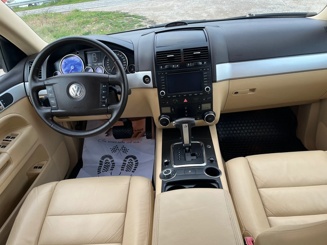 VW Touareg 3.0TDI-224-NAVI-ITALIA - автомобили, коли, обяви за нови и употребявани 8