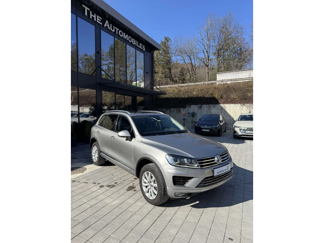 VW Touareg - автомобили, коли, обяви за нови и употребявани 1