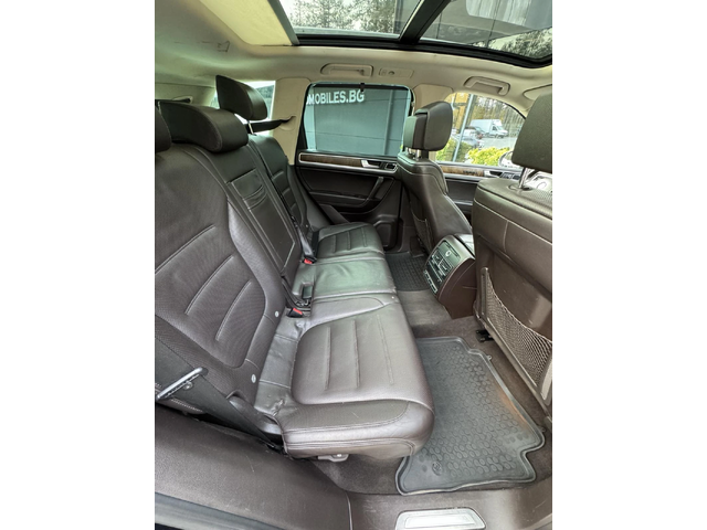 VW Touareg R-LINE - автомобили, коли, обяви за нови и употребявани 10