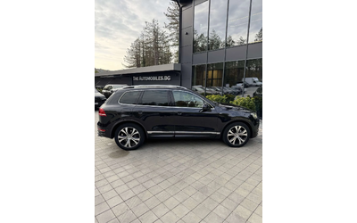 VW Touareg R-LINE - автомобили, коли, обяви за нови и употребявани 7