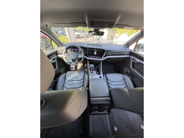 VW Touareg R-LINE - автомобили, коли, обяви за нови и употребявани 12