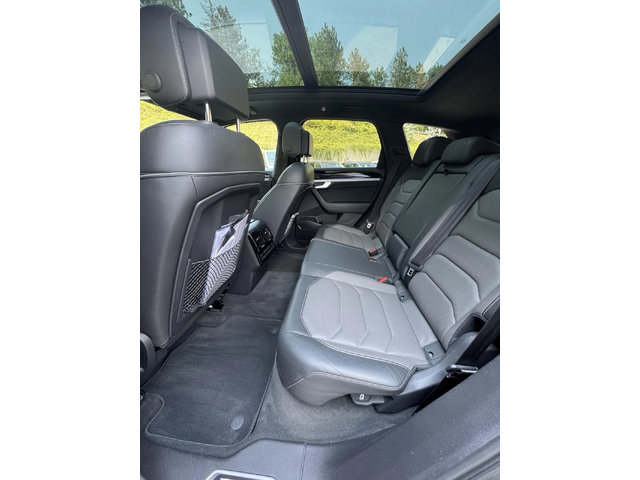 VW Touareg R-LINE - автомобили, коли, обяви за нови и употребявани 8