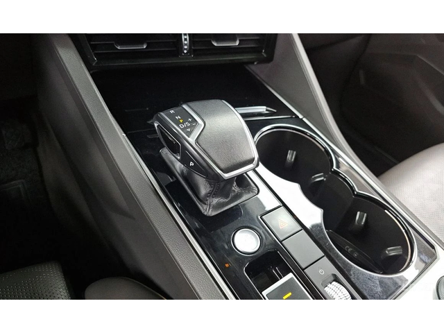 VW Touareg * КОЖА* ПОДГРЕВ* NAVI* PANORAMA* LED* - автомобили, коли, обяви за нови и употребявани 8