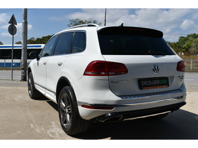 VW Touareg 3.0TDI* R-LINE - автомобили, коли, обяви за нови и употребявани 3