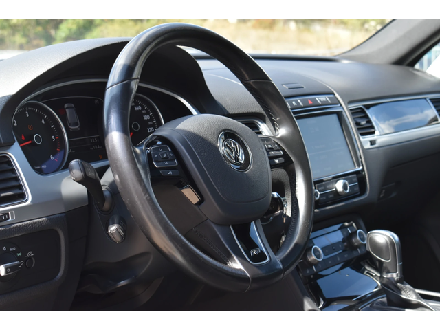 VW Touareg 3.0TDI* R-LINE - автомобили, коли, обяви за нови и употребявани 8