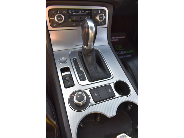 VW Touareg 3.0TDI* R-LINE* PANORAMA - автомобили, коли, обяви за нови и употребявани 15