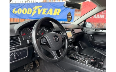 VW Touareg 3.0D* На* Пружини* LED - автомобили, коли, обяви за нови и употребявани 11