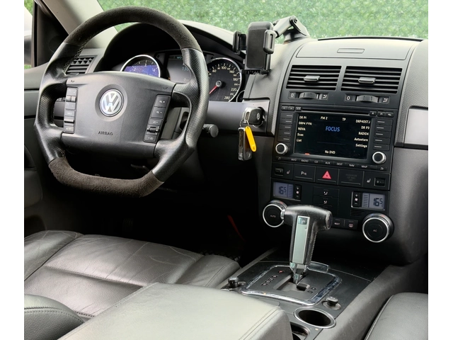 VW Touareg 3.0TDi //R-LINE * FACELIFT* - автомобили, коли, обяви за нови и употребявани 11