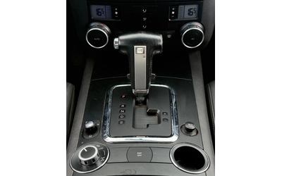 VW Touareg 3.0TDi //R-LINE * FACELIFT* - автомобили, коли, обяви за нови и употребявани 13