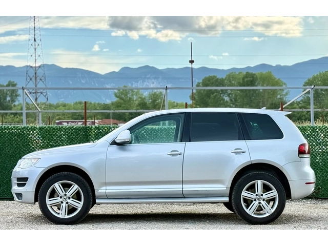 VW Touareg 3.0TDi //R-LINE * FACELIFT* - автомобили, коли, обяви за нови и употребявани 3