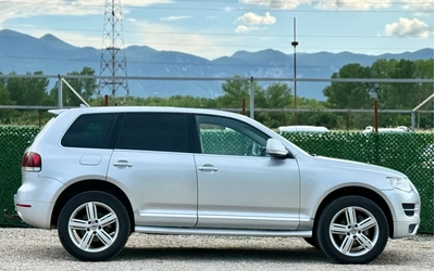 VW Touareg 3.0TDi //R-LINE * FACELIFT* - автомобили, коли, обяви за нови и употребявани 7
