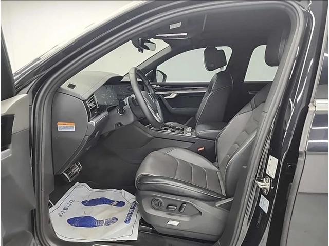 VW Touareg 3.0 V6 TDI / R-lline / 360 КАМЕРИ / ПАНОРАМА /FULL - автомобили, коли, обяви за нови и употребявани 10