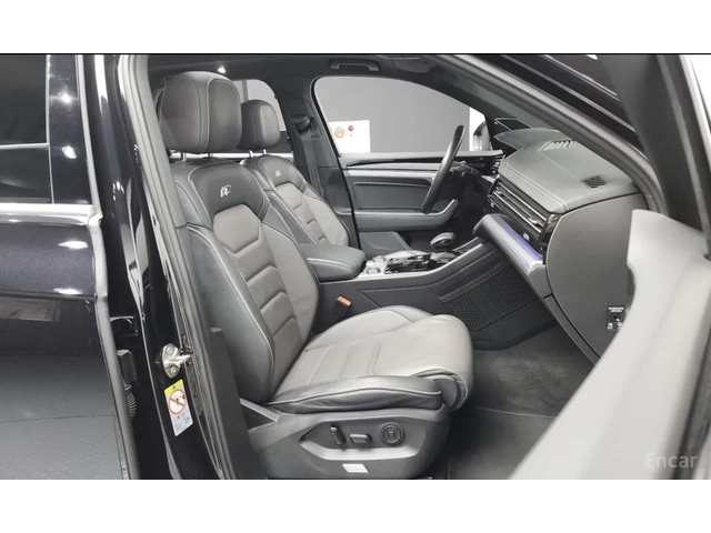 VW Touareg 4.0 V8 TDI / R-line / 360 КАМЕРИ / ПАНОРАМА / FULL - автомобили, коли, обяви за нови и употребявани 12