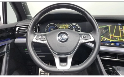 VW Touareg 4.0 V8 TDI / R-line / 360 КАМЕРИ / ПАНОРАМА / FULL - автомобили, коли, обяви за нови и употребявани 7