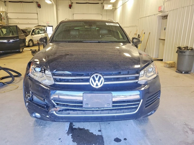 VW Touareg V6 3.0 TDI - автомобили, коли, обяви за нови и употребявани 1