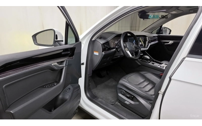 VW Touareg Premium* 3.0TDI* ПОДГРЕВ* ОБДУХ* ДИСТРОНИК* МАСАЖИ - автомобили, коли, обяви за нови и употребявани 7