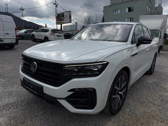 VW Touareg ГАРАНЦИЯ Hybrid R-Line 462 Black Edition Panorama - автомобили, коли, обяви за нови и употребявани 0