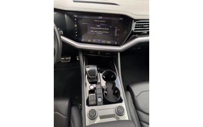 VW Touareg ГАРАНЦИЯ Hybrid R-Line 462 Black Edition Panorama - автомобили, коли, обяви за нови и употребявани 14