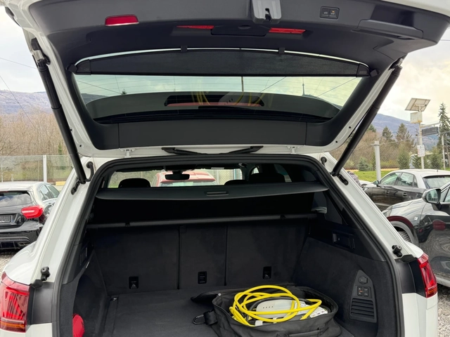 VW Touareg ГАРАНЦИЯ Hybrid R-Line 462 Black Edition Panorama - автомобили, коли, обяви за нови и употребявани 15
