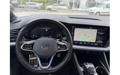 VW Touareg ГАРАНЦИЯ Hybrid R-Line 462 Black Edition Panorama - автомобили, коли, обяви за нови и употребявани 16
