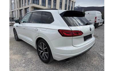 VW Touareg ГАРАНЦИЯ Hybrid R-Line 462 Black Edition Panorama - автомобили, коли, обяви за нови и употребявани 6