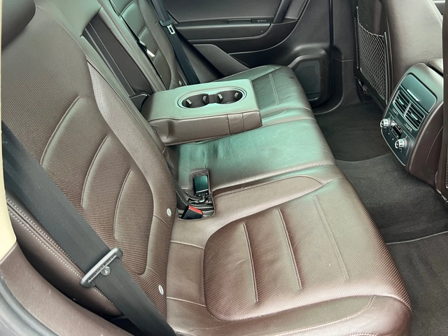 VW Touareg 3.0TDI, 4-MOTION, FULL SERVICE VW-KATO HOB, PANO, - автомобили, коли, обяви за нови и употребявани 14