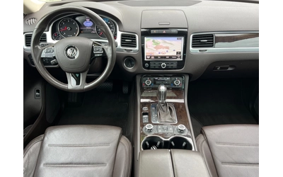 VW Touareg 3.0TDI, 4-MOTION, FULL SERVICE VW-KATO HOB, PANO, - автомобили, коли, обяви за нови и употребявани 8