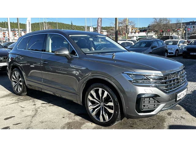VW Touareg 3.0TDI 286HP R-LINE PANO CAM DISTRONIC EU6D-TEMP - автомобили, коли, обяви за нови и употребявани 2