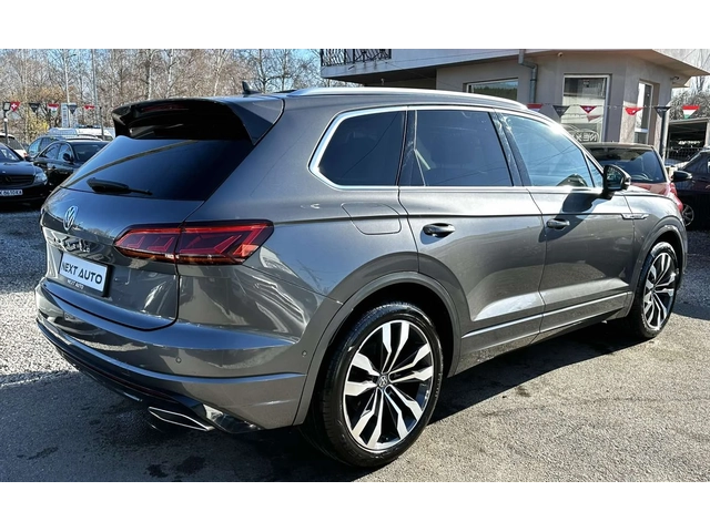 VW Touareg 3.0TDI 286HP R-LINE PANO CAM DISTRONIC EU6D-TEMP - автомобили, коли, обяви за нови и употребявани 4