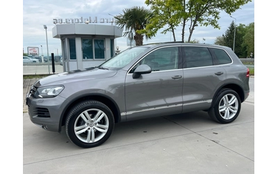 VW Touareg 3.0TDI, 4-MOTION, FULL SERVICE VW-KATO HOB, PANO, - автомобили, коли, обяви за нови и употребявани 6