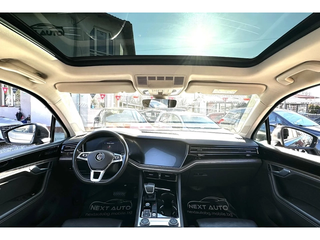 VW Touareg 3.0TDI 286HP R-LINE PANO CAM DISTRONIC EU6D-TEMP - автомобили, коли, обяви за нови и употребявани 8