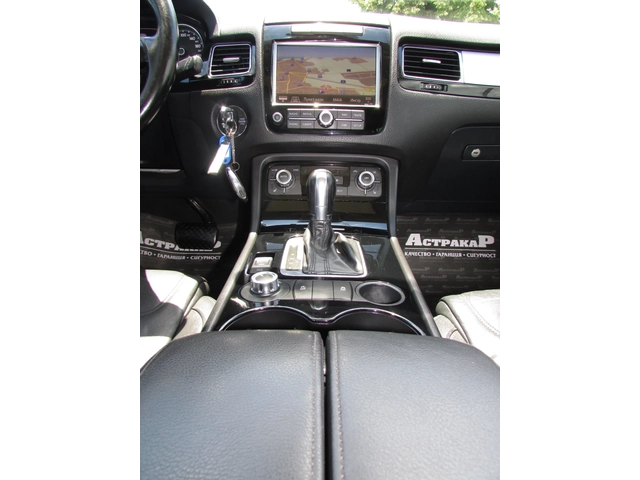 VW Touareg 3.0TDI EURO5B - автомобили, коли, обяви за нови и употребявани 11