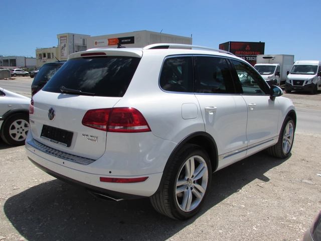 VW Touareg 3.0TDI EURO5B - автомобили, коли, обяви за нови и употребявани 4