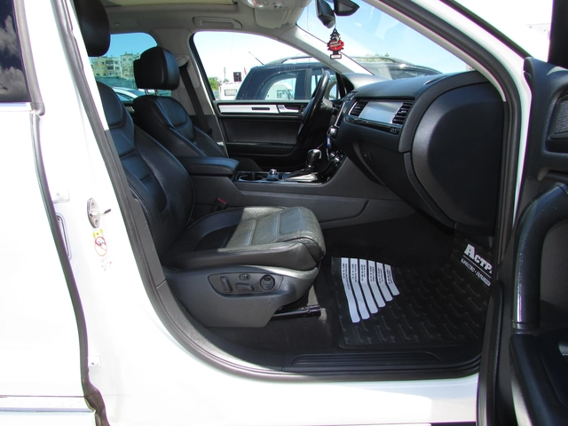 VW Touareg 3.0TDI EURO5B - автомобили, коли, обяви за нови и употребявани 9